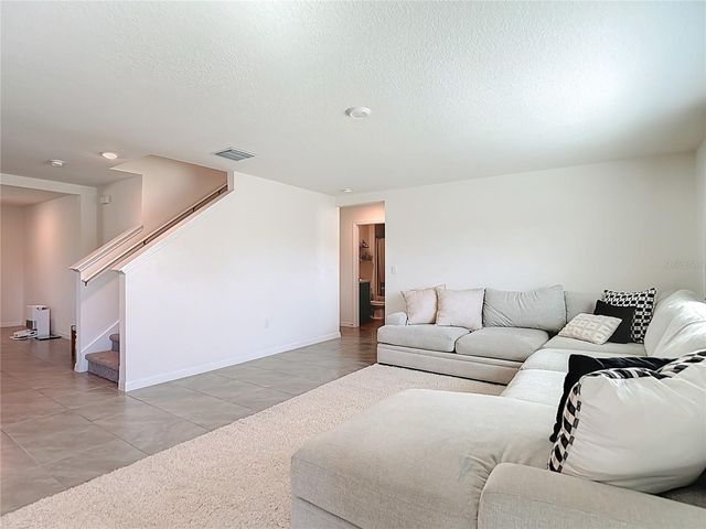 9201 SAPPHIRE CREEK PLACE, Temple Terrace, FL 33637