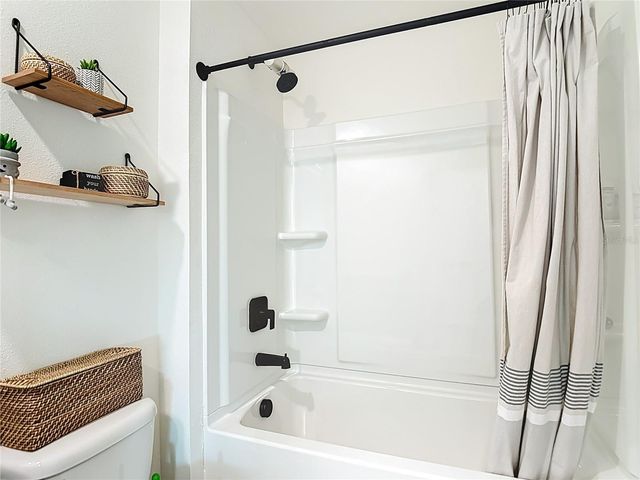 9201 SAPPHIRE CREEK PLACE, Temple Terrace, FL 33637