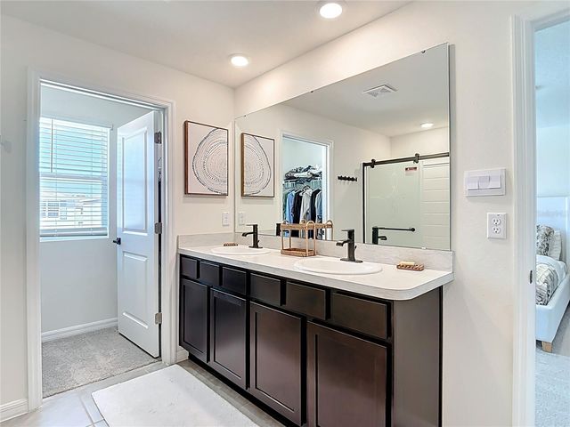 9201 SAPPHIRE CREEK PLACE, Temple Terrace, FL 33637