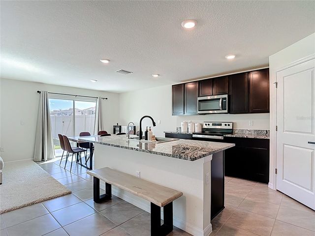 9201 SAPPHIRE CREEK PLACE, Temple Terrace, FL 33637