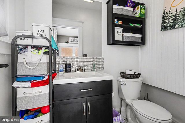 206 EAST SIMPSON STREET, Mechanicsburg, PA 17055