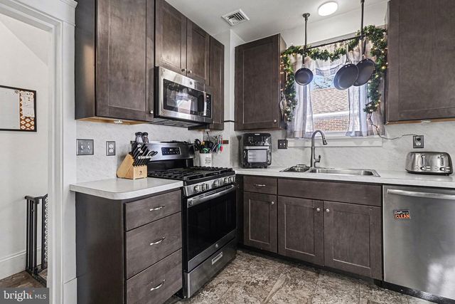 206 EAST SIMPSON STREET, Mechanicsburg, PA 17055