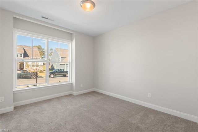 102 Waggle DR, Suffolk, VA 23434