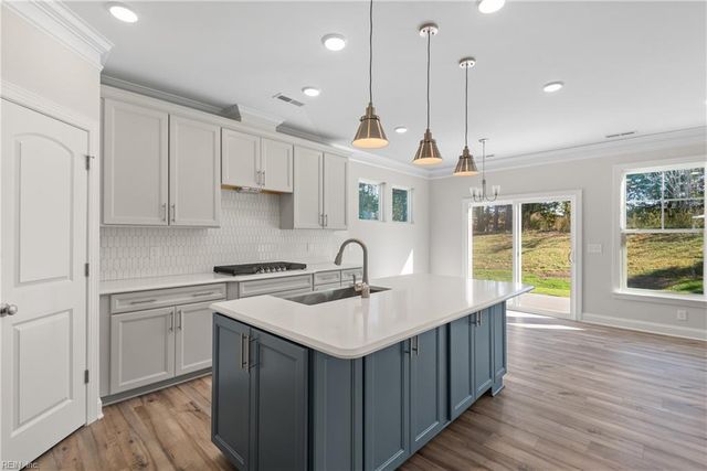 102 Waggle DR, Suffolk, VA 23434