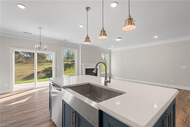 102 Waggle DR, Suffolk, VA 23434