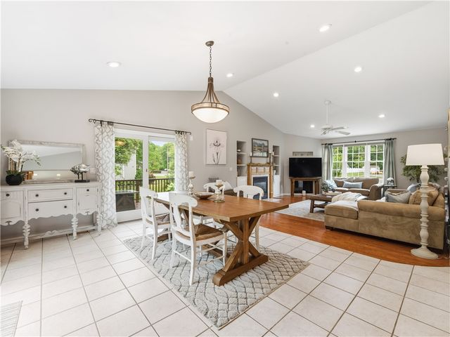 48 Hummingbird Lane, Swansea, MA 02777