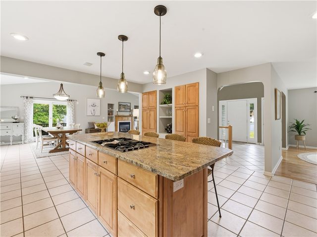 48 Hummingbird Lane, Swansea, MA 02777