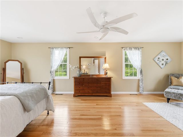 48 Hummingbird Lane, Swansea, MA 02777