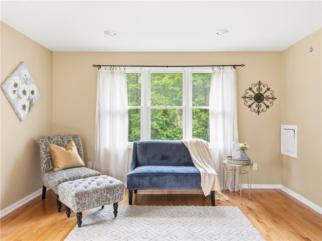 48 Hummingbird Lane, Swansea, MA 02777