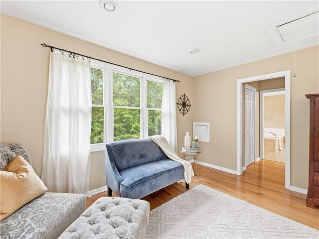 48 Hummingbird Lane, Swansea, MA 02777