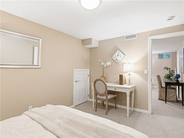 48 Hummingbird Lane, Swansea, MA 02777