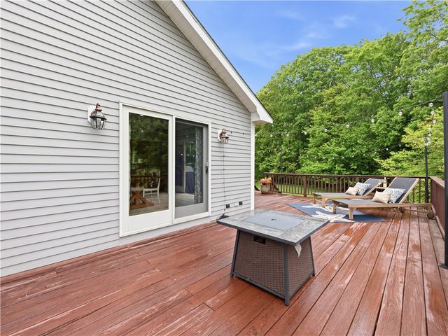 48 Hummingbird Lane, Swansea, MA 02777