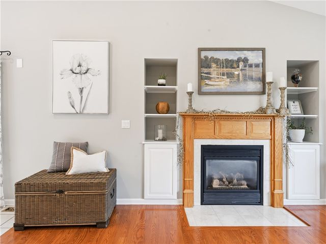 48 Hummingbird Lane, Swansea, MA 02777