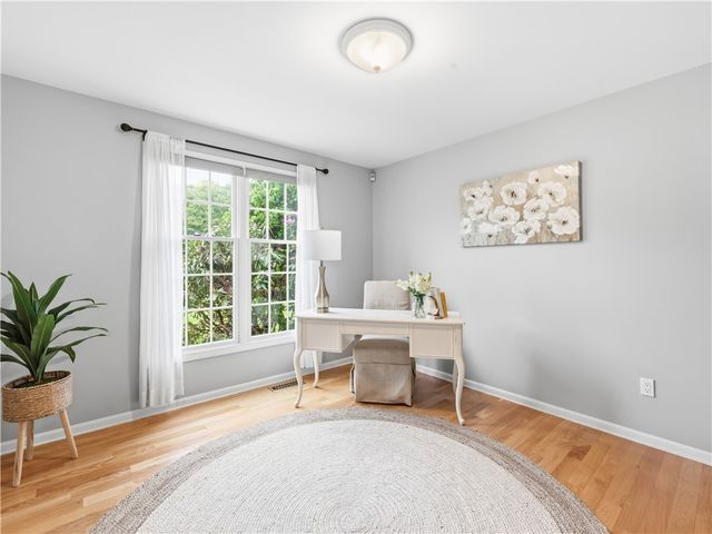 48 Hummingbird Lane, Swansea, MA 02777
