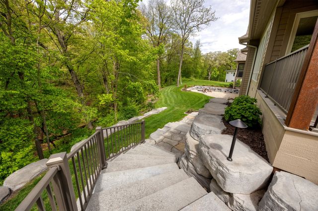 6245 Enclave Lane, Johnston, IA 50131