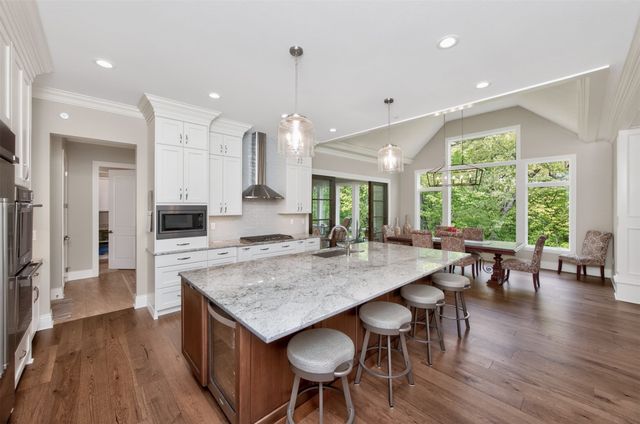 6245 Enclave Lane, Johnston, IA 50131