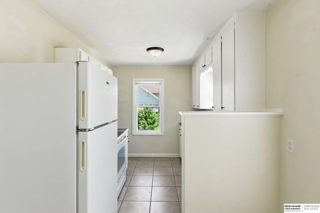 3901 Gold Street, Omaha, NE 68105