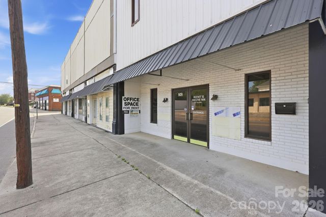 909 S Main Street 102, Salisbury, NC 28144