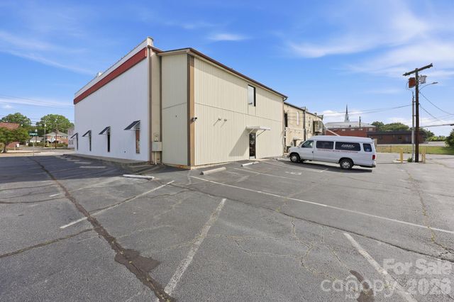 909 S Main Street 102, Salisbury, NC 28144