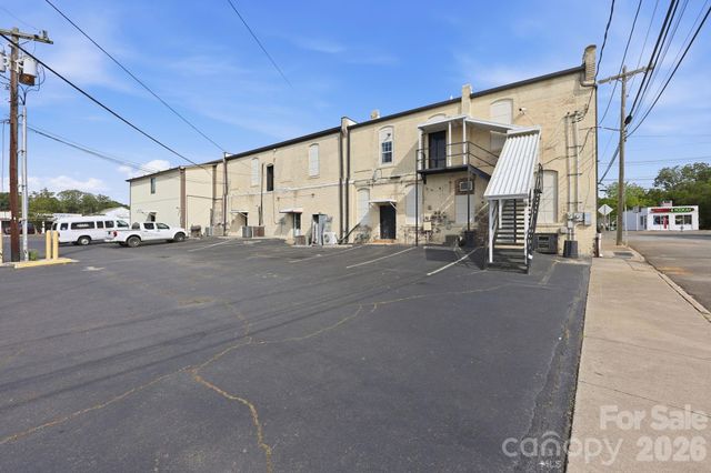 909 S Main Street 102, Salisbury, NC 28144