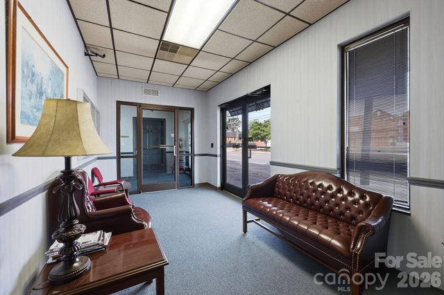 909 S Main Street 102, Salisbury, NC 28144