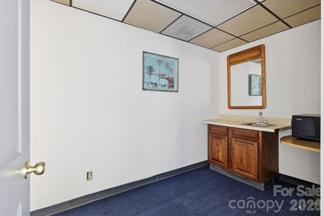 909 S Main Street 102, Salisbury, NC 28144