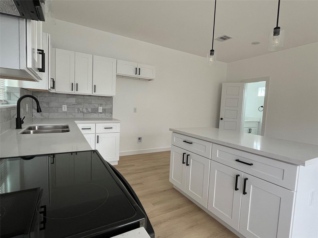 8605 Wileyvale Road B, Houston, TX 77016