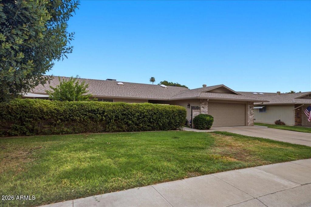19021 N SIGNAL BUTTE Circle, Sun City, AZ 85373 — photo 3