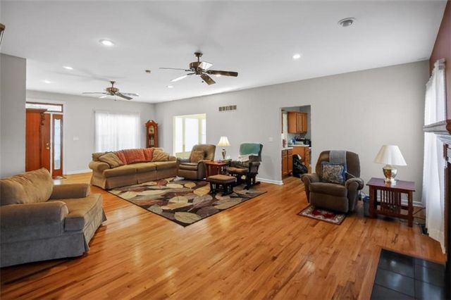 397 Sandhill Hickory Level Road, Carrollton, GA 30116