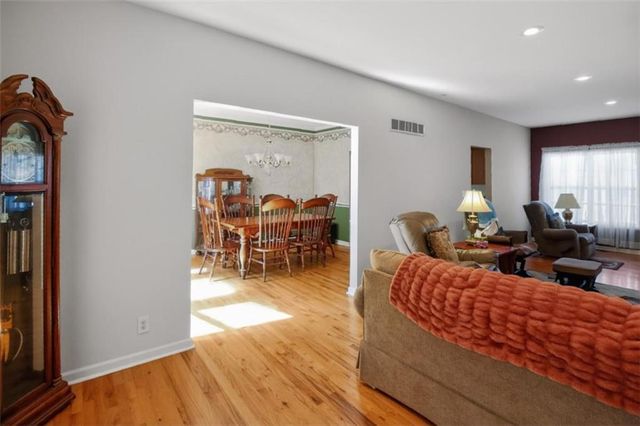 397 Sandhill Hickory Level Road, Carrollton, GA 30116