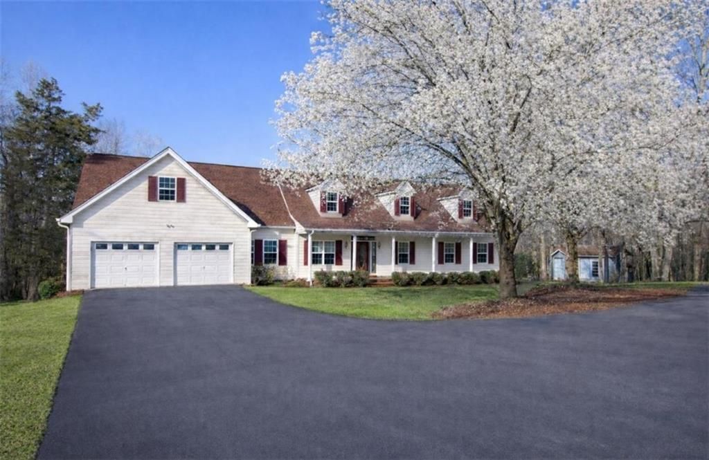 397 Sandhill Hickory Level Road, Carrollton, GA 30116