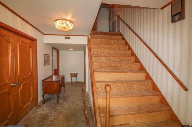 1006 Quitman St, Pittsburg, TX 75686