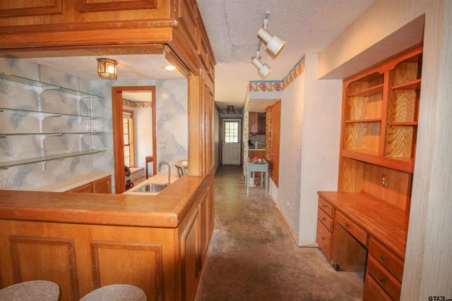 1006 Quitman St, Pittsburg, TX 75686