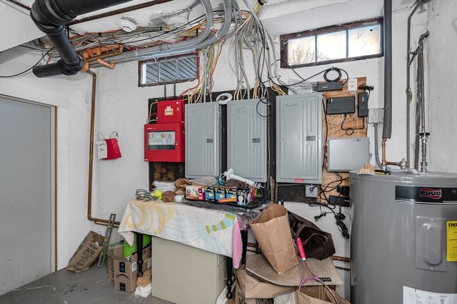 241 Lowell Street 3, Andover, MA 01810