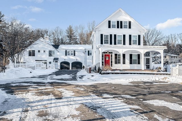 241 Lowell Street 3, Andover, MA 01810