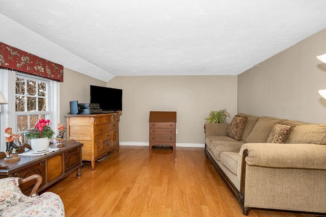 241 Lowell Street 3, Andover, MA 01810