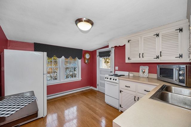 241 Lowell Street 3, Andover, MA 01810