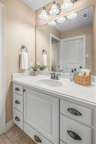 2491 Newark Circle, College Station, TX 77845