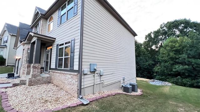 529 Red Fox Drive, Dallas, GA 30157