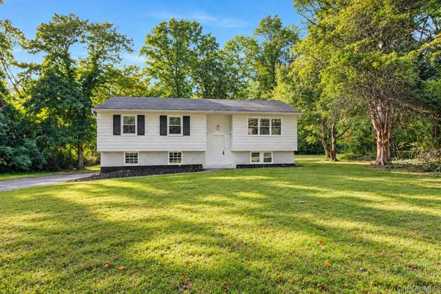 15 Vandewater Drive, Wappingers Falls, NY 12590