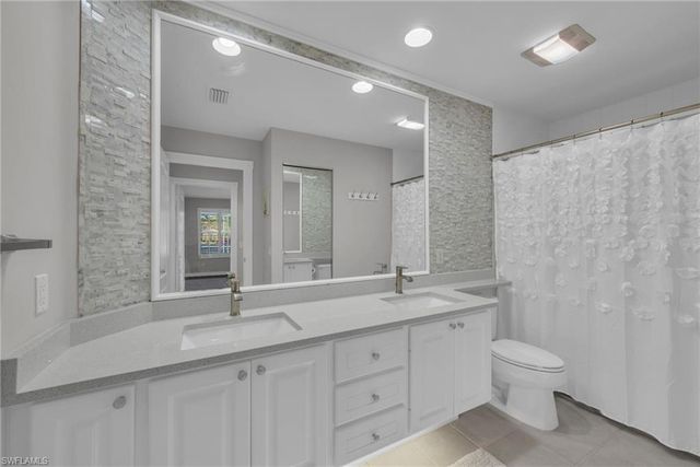 5422 GUADELOUPE WAY, Naples, FL 34119