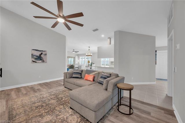 5422 GUADELOUPE WAY, Naples, FL 34119