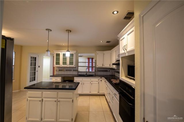 1901 Duke Avenue, Mcallen, TX 78504