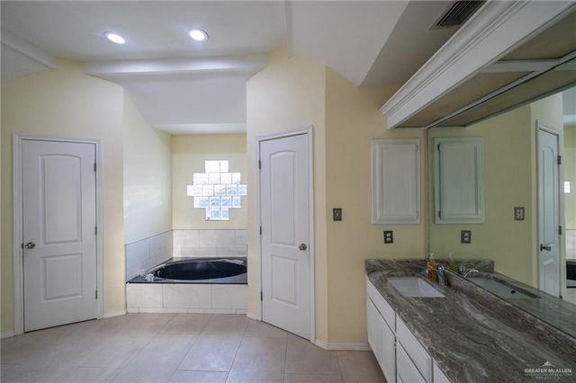 1901 Duke Avenue, Mcallen, TX 78504