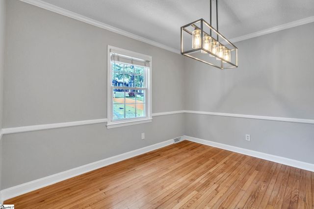 5016 Maplewood Drive, Greenville, SC 29615