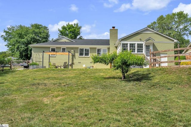 5016 Maplewood Drive, Greenville, SC 29615