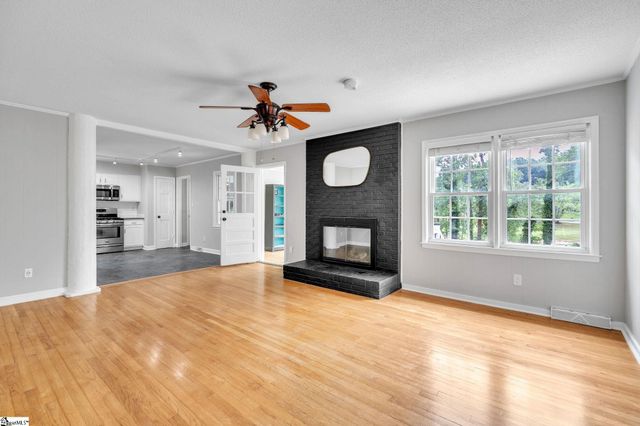 5016 Maplewood Drive, Greenville, SC 29615