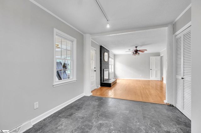 5016 Maplewood Drive, Greenville, SC 29615