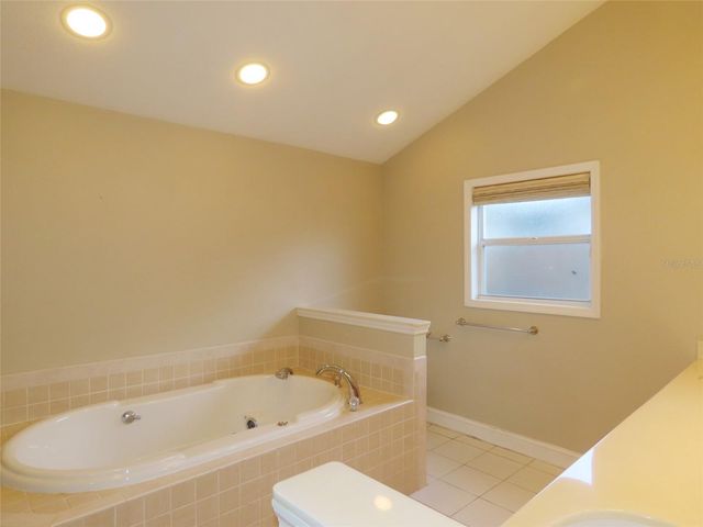 7555 PINE VALLEY LANE, Seminole, FL 33776