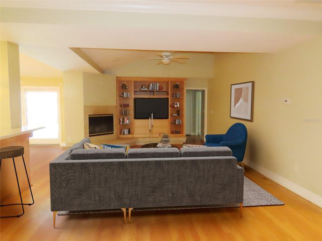 7555 PINE VALLEY LANE, Seminole, FL 33776